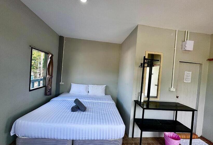חדר סטנדרט, Eclipse Hostel And Bar