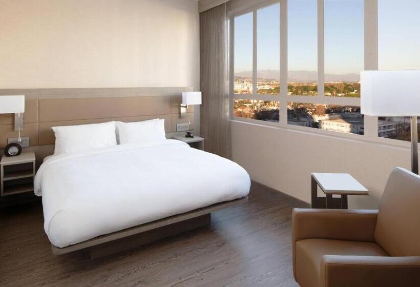 اتاق استاندارد با تخت بزرگ, Ac  By Marriott Beverly Hills