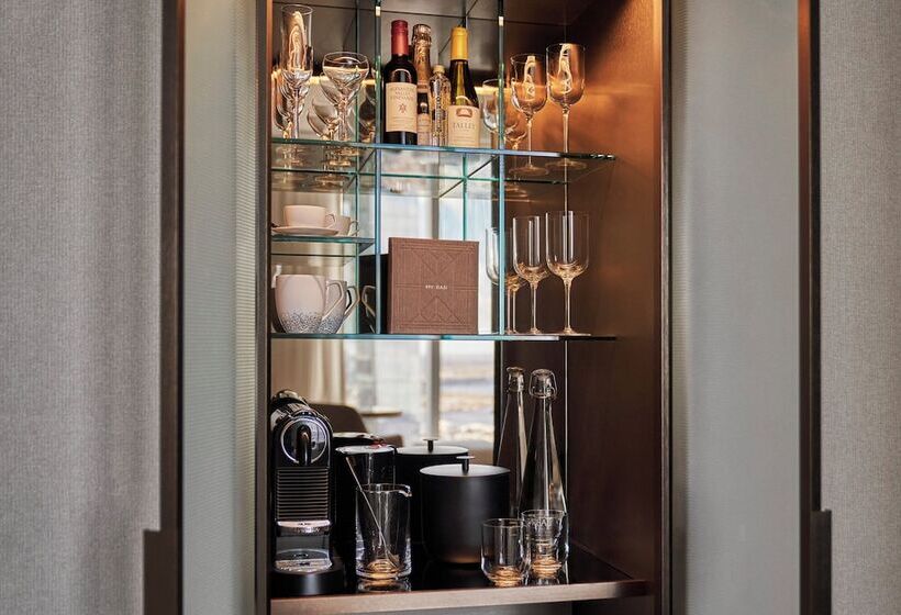 اتاق استاندارد با تخت بزرگ, Four Seasons Hotel Philadelphia At Comcast Center