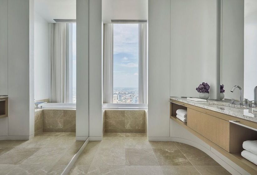 سوئیت پریمیوم, Four Seasons Hotel Philadelphia At Comcast Center