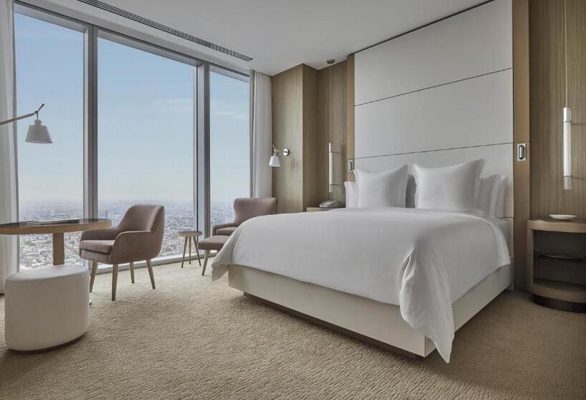 سوئیت برای معلولان, Four Seasons Hotel Philadelphia At Comcast Center
