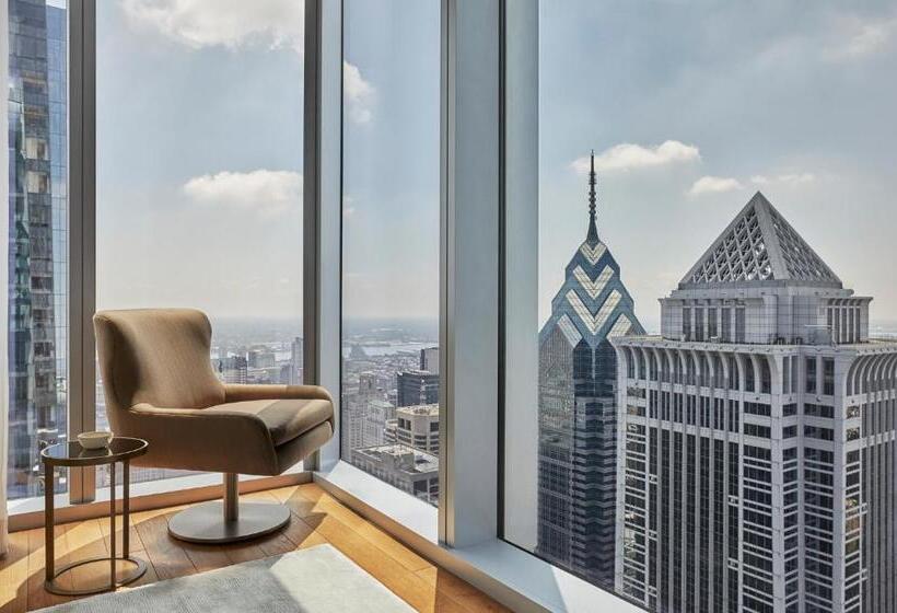 سوئیت با تخت بزرگ, Four Seasons Hotel Philadelphia At Comcast Center