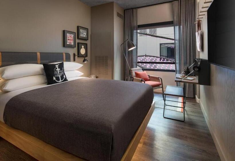 اتاق استاندارد برای معلولان, Moxy San Diego Gaslamp Quarter