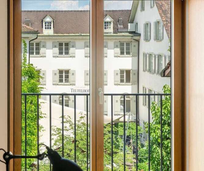 استودیو استاندارد با چشم‌انداز باغ, Set .residence By Teufelhof Basel