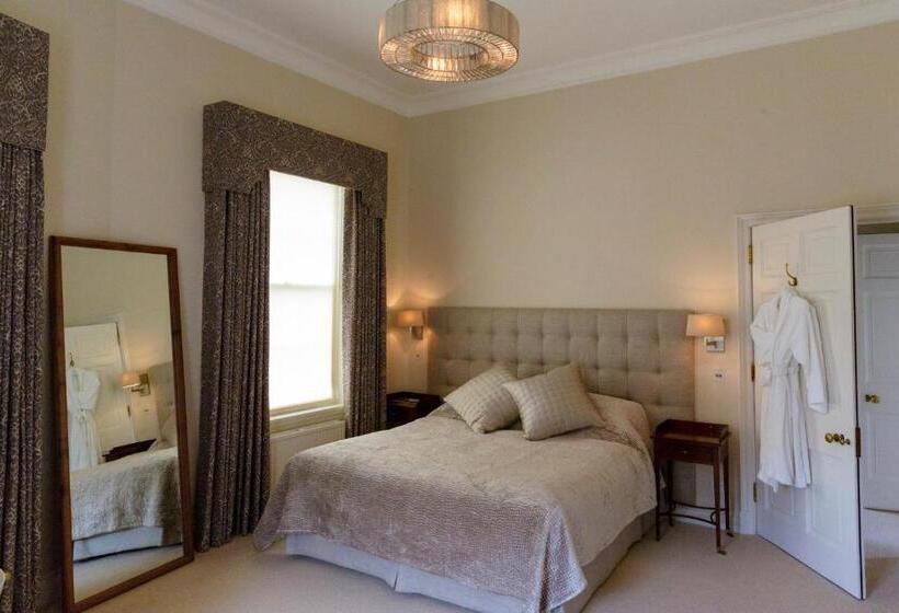 اتاق استاندارد, The Jockey Club Rooms