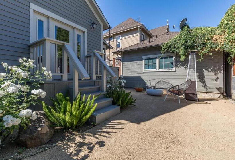 بانگلوی استاندارد 2 خوابه, R Inn Napa