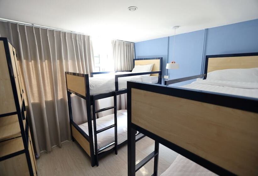 اتاق خانوادگی, Local Time Bangkok   Hostel