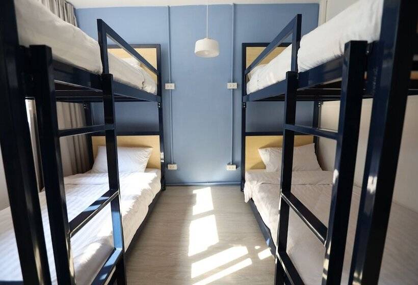 اتاق خانوادگی, Local Time Bangkok   Hostel