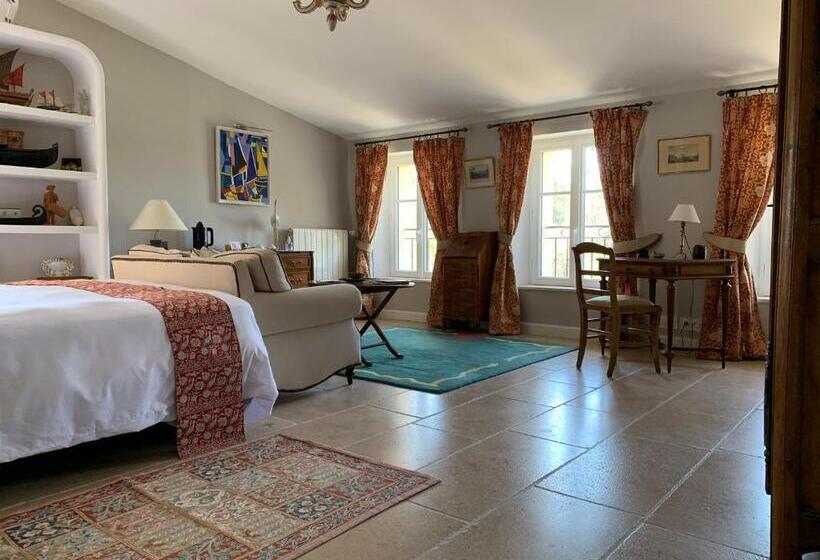 اتاق سوپریور, La Bastide Des Enquèses