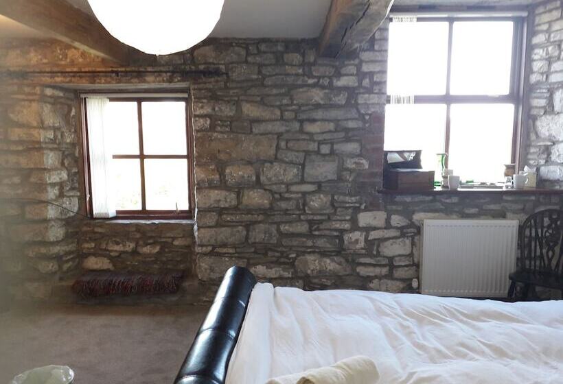 سوییت خانوادگی, Melin Tregib