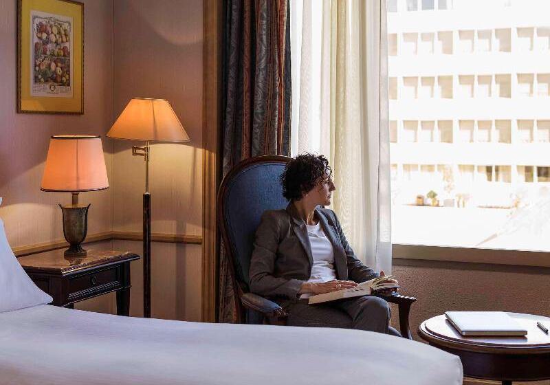 اتاق استاندارد با تخت بزرگ برای معلولان, Holiday Inn Express & Suites   Gilbert   East Mesa, An Ihg