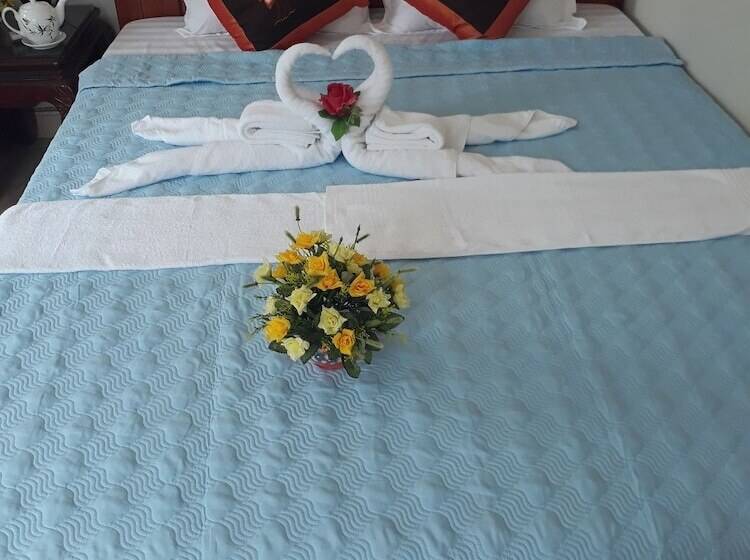 اتاق استاندارد, Tamcoc White Swan Hostel