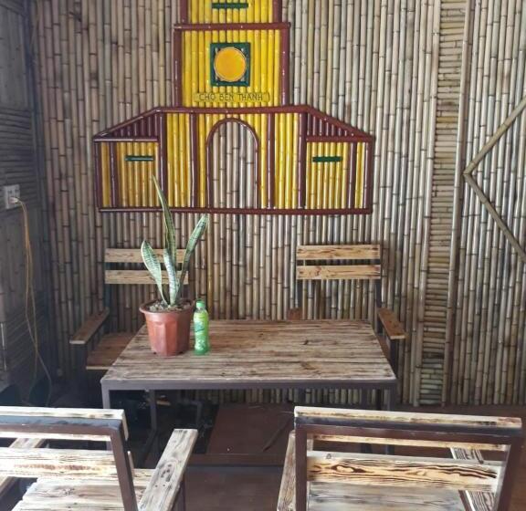 اتاق استاندارد چهارنفره با بالکن, Tam Coc White Swan Homestay