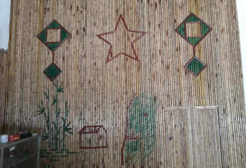 اتاق استاندارد چهارنفره با بالکن, Tam Coc White Swan Homestay