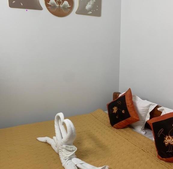 اتاق لوکس سه تخته, Tam Coc White Swan Homestay
