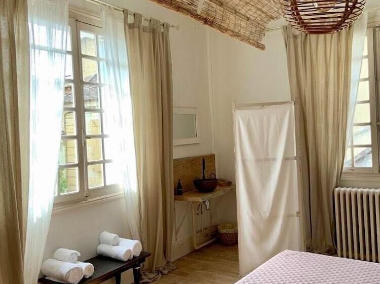 سوییت لوکس, Maison Raphaël Kafka