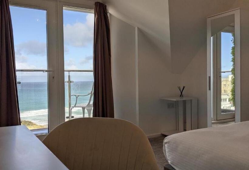 اتاق لوکس با بالکن و چشم‌انداز دریا, OYO Newquay Beach Hotel