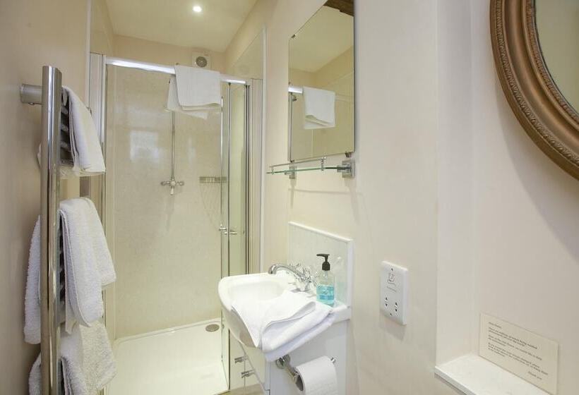 اتاق استاندارد, The Old House Guest House
