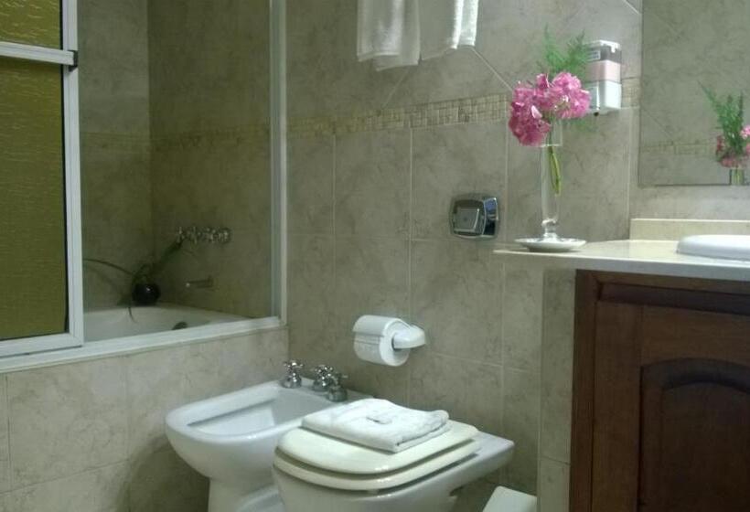 اتاق کلاسیک سه تخته, Casa Celeste