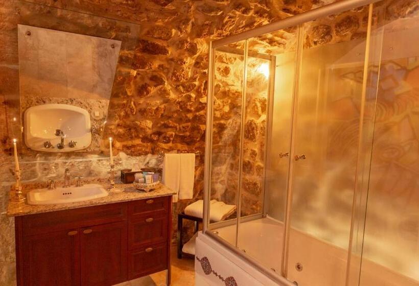 اتاق سوپریور, Selçuklu Konağı