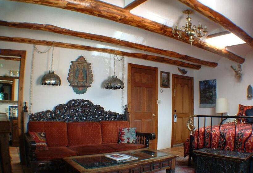 اتاق لوکس با تخت بزرگ, La Dona Luz Inn An Historic B&b