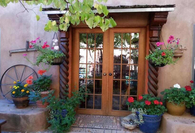 سوییت با چشم‌انداز باغ, La Dona Luz Inn An Historic B&b