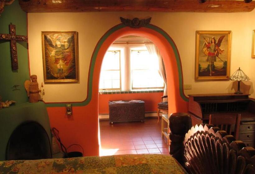 سوئیت با وان آب گرم, La Dona Luz Inn An Historic B&b