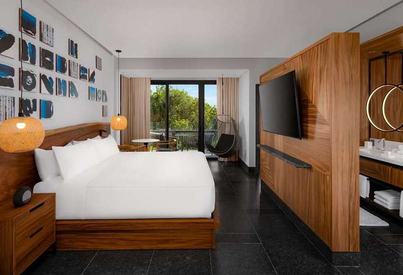 اتاق استاندارد با تخت بزرگ, Doubletree By Hilton Antalya City Centre