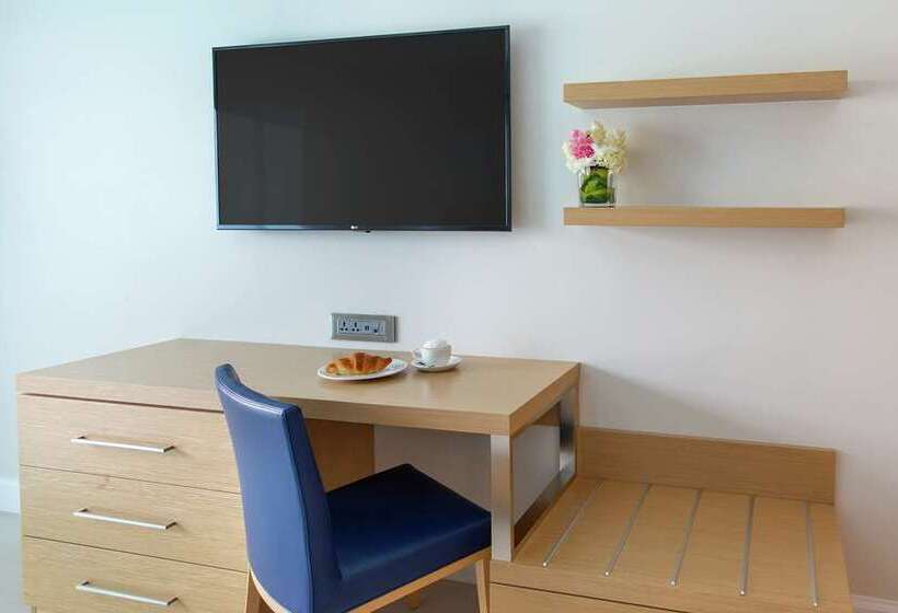 اتاق استاندارد با تخت بزرگ, Doubletree By Hilton Antalya City Centre