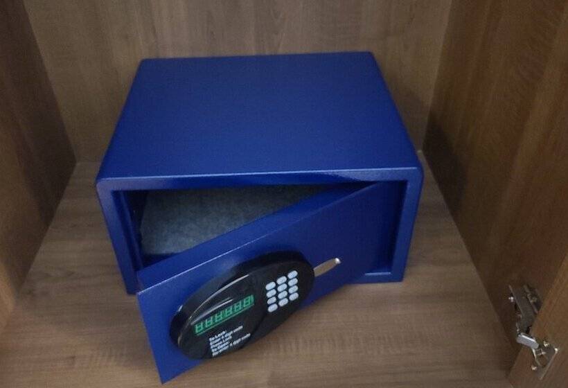 سوئیت برای معلولان, Holiday Inn Express & Suites   Chico, An Ihg