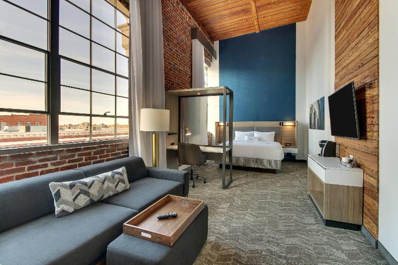اتاق استاندارد با تخت بزرگ, Springhill Suites By Marriott Montgomery Downtown