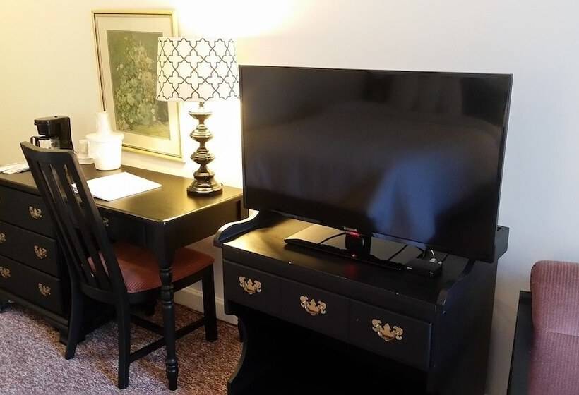اتاق استاندارد با 2 تخت دوبل, The Country Inn Of Berkeley Springs