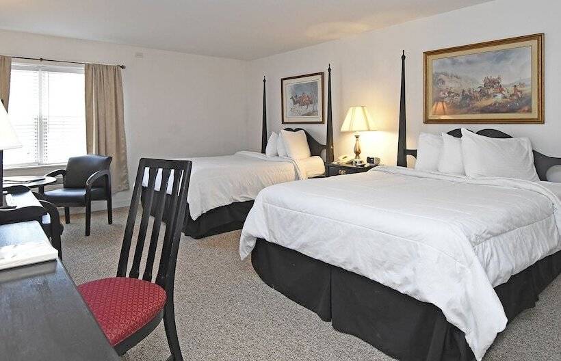 اتاق استاندارد با 2 تخت دوبل, The Country Inn Of Berkeley Springs
