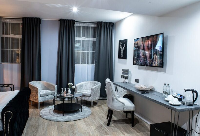 اتاق لوکس, Villare Leicester City Centre