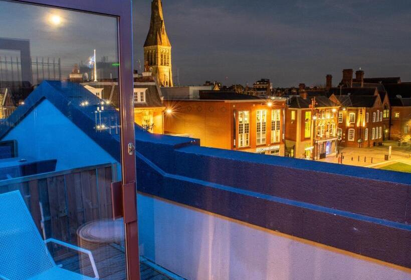 اتاق لوکس با بالکن, Villare Leicester City Centre
