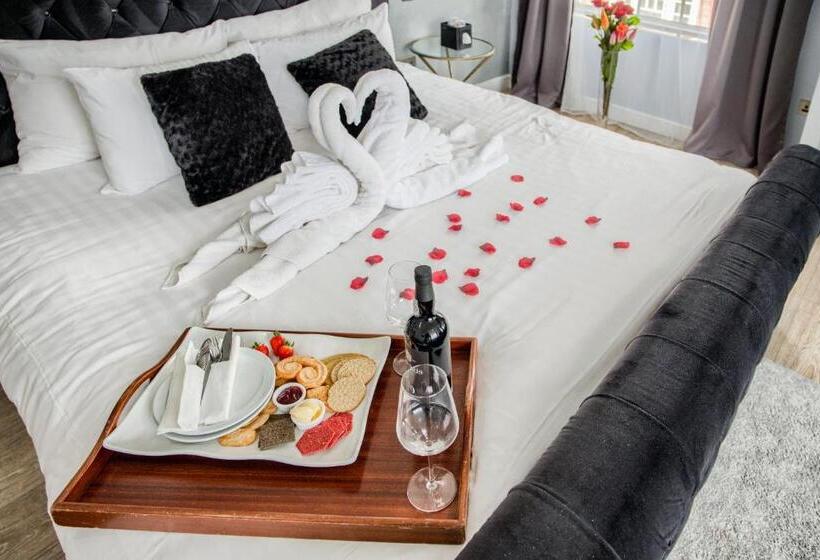 اتاق لوکس, Villare Leicester City Centre