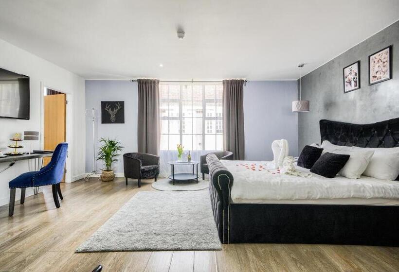 اتاق لوکس, Villare Leicester City Centre