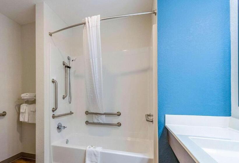 اتاق استاندارد برای معلولان, Woodspring Suites Miramar