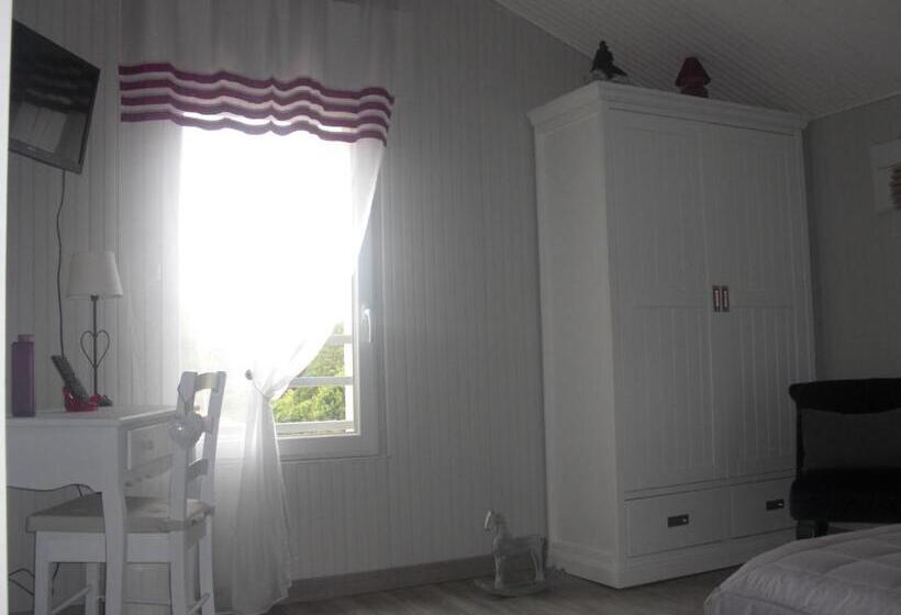 Standard room with outdoor bath, Le Clos Sainte Lea