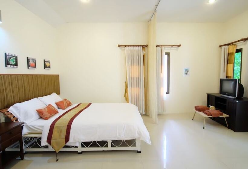 ویلای لوکس 1 خوابه, Khumphyazaw Resort