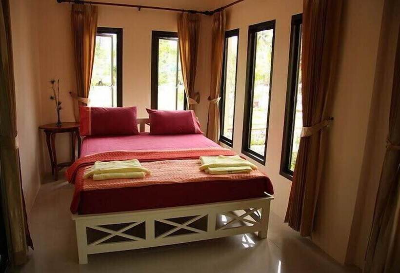 ویلای لوکس 1 خوابه, Khumphyazaw Resort