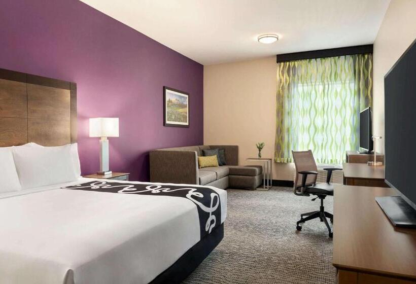 اتاق استاندارد با تخت بزرگ, La Quinta Inn & Suites By Wyndham Burlington