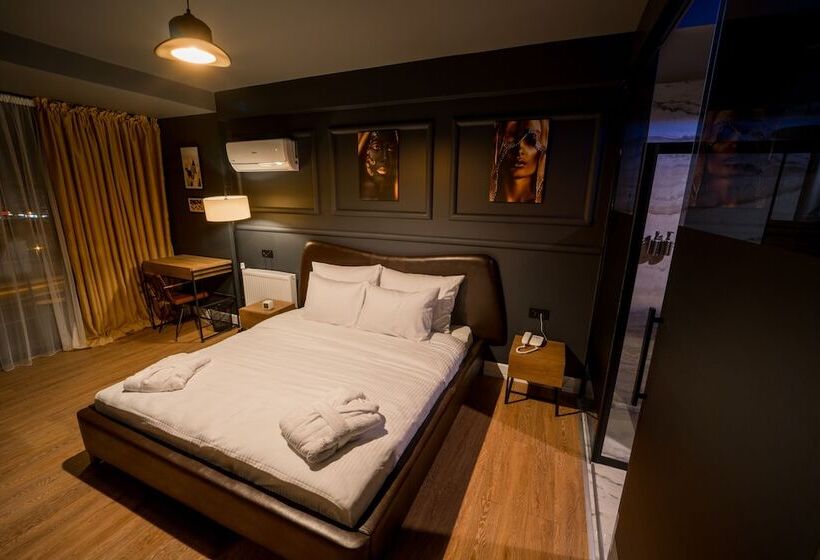 سوئیت لوکس با چشم‌انداز کوهستان, The Kayseri Loft
