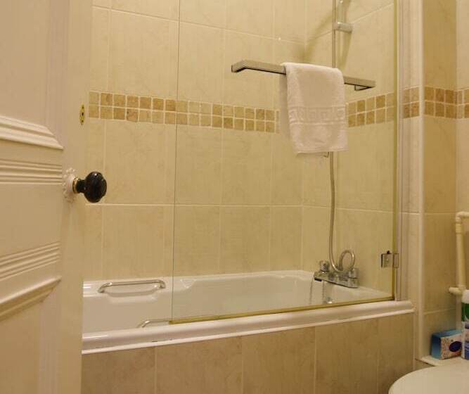 اتاق استاندارد یک نفره, Dene House Guest House