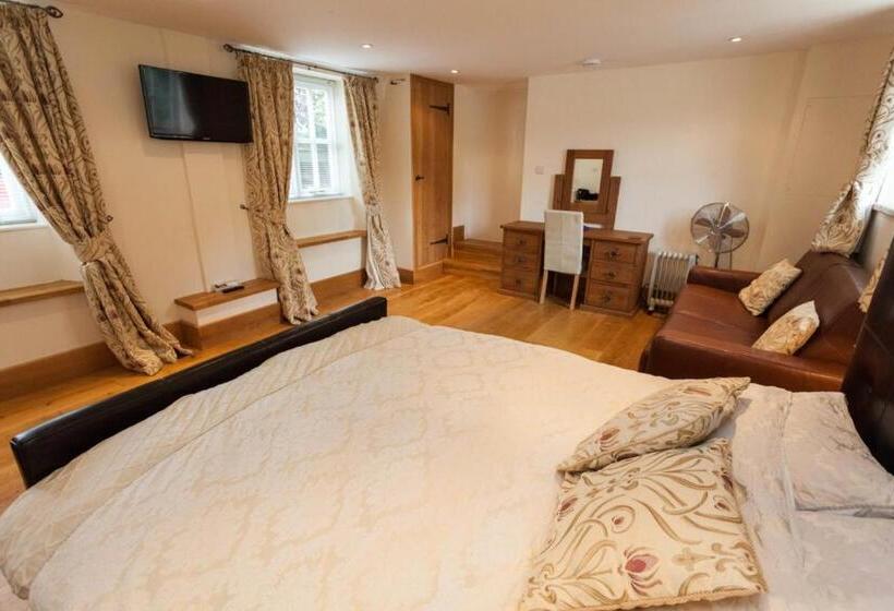 اتاق لوکس با تخت بزرگ, Hanger Down House Bed And Breakfast