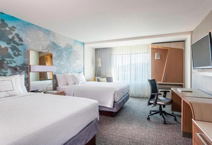 اتاق استاندارد با چشم‌انداز شهر, Courtyard Sioux City Downtown/convention Center