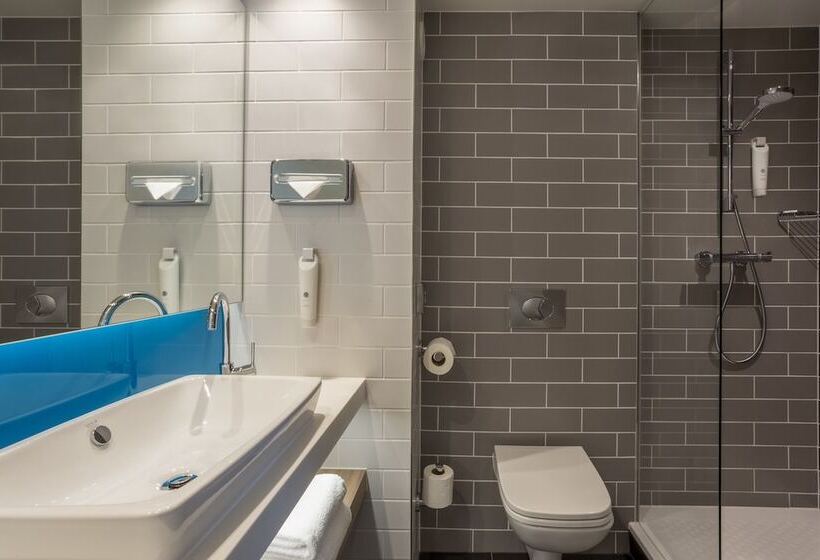 اتاق استاندارد, Holiday Inn Express   Barrow In Furness & South Lakes, An Ihg