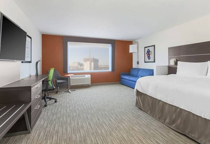 سوییت, Holiday Inn Express & Suites Chicago O Hare Airport, An Ihg
