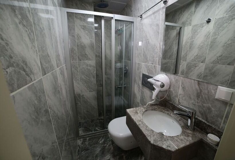 اتاق استاندارد سه نفره, Taksim Diamond