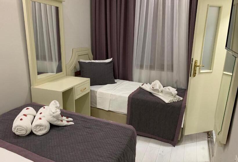 اتاق اکونومی, Taksim Diamond